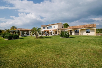 House for sale in ROUSSILLON  - 10 rooms - 280 m² 