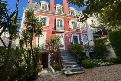Appartement &agrave; vendre &agrave; BIARRITZ  - 6 pi&egrave;ces - 216 m&sup2; 
