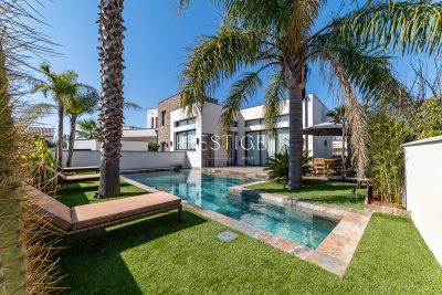 Maison à vendre à PEROLS  - 5 pièces - 218 m² 