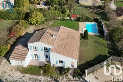 Maison à vendre maison en pierre avec vue dominante 