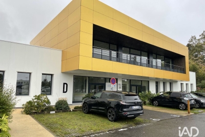 Bien à louer à EYSINES   - 192 m² 