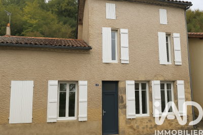 Maison à vendre à PORT STE MARIE  - 4 pièces - 106 m² 