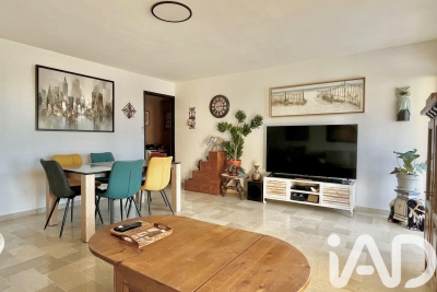 Appartement à vendre à HYÈRES  - 3 pièces - 75 m² 