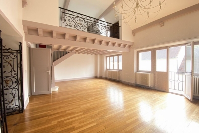 Appartement à vendre à FONTAINEBLEAU  - 3 pièces - 101 m² 