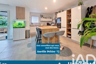 Maison à vendre à BOURGBARRE  - 5 pièces - 101 m² 