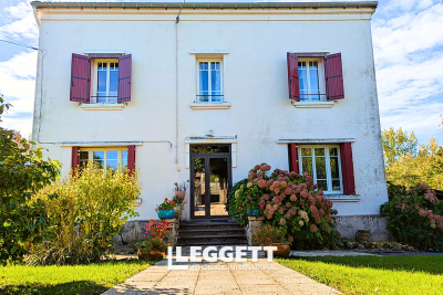 Maison à vendre à ST PIERRE DE TRIVISY  - 19 pièces - 266 m² 