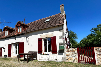 Maison à vendre centre village o