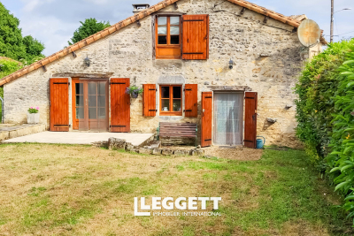 Maison à vendre à VALENCE-EN-POITOU  - 6 pièces - 140 m² 