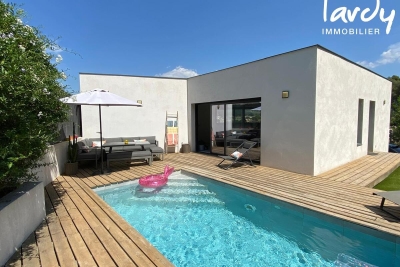 Maison à vendre à ST-CYR-SUR-MER  - 4 pièces - 109 m² 