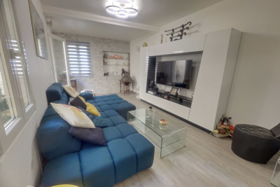 House for sale in VALLAURIS  - 4 rooms - 91 m² 