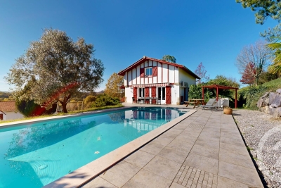 Maison &agrave; vendre &agrave; VILLEFRANQUE  - 6 pi&egrave;ces - 170 m&sup2; 