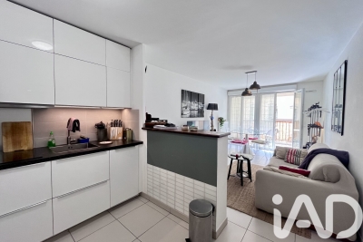 Appartement à vendre à MARSEILLE 7EME Petite Couronne - 2 pièces - 46 m² 