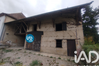 Maison à vendre à ST-VICTOR-DE-MORESTEL  - 2 pièces - 168 m² 