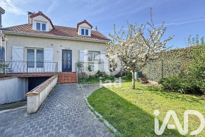 Maison à vendre à GRISY SUISNES  - 6 pièces - 117 m² 