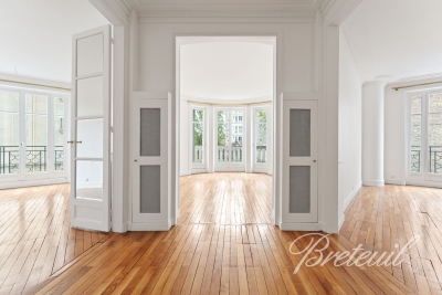 Appartement à vendre à PARIS 16EME Palais Royal - 5 pièces - 159 m² 