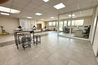 Commerce à vendre à GRASSE   - 175 m² 