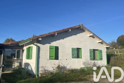 Maison à vendre terrain plus de 10 hectares 