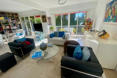 Apartment for sale in CANNES Cabris - 3 rooms - 87 m² 