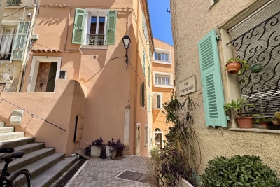 Appartement à vendre à VILLEFRANCHE-SUR-MER Toudon - 1 pièces - 18 m² 