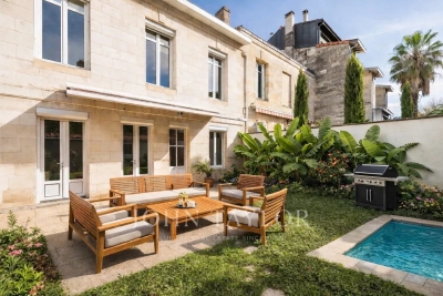 Maison &agrave; vendre villa en pierre coeur centre ville 