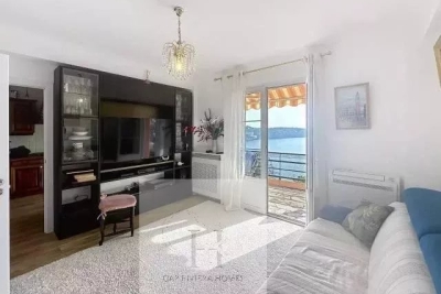 Appartement à vendre à ROQUEBRUNE-CAP-MARTIN Contes Sud-Village-Pointe - 3 pièces - 70 m² 