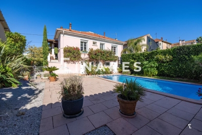 Maison à vendre pied est sud