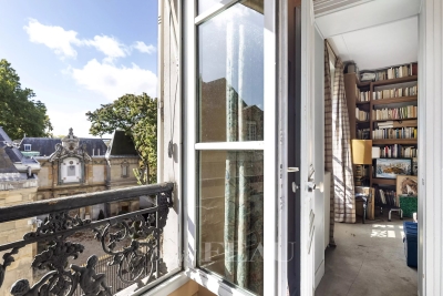 Appartement à vendre à PARIS 6EME  - 5 pièces - 110 m² 