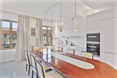 Appartement à louer à NICE Le Piol-Cyrnos - 4 pièces - 123 m² 