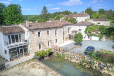 Commerce à vendre à MONFLANQUIN   - 750 m² 