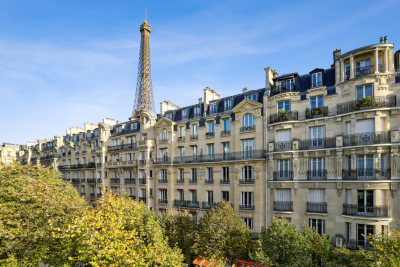 Apartment for sale in PARIS 15EME Rochechouart - 2 rooms - 58 m² 