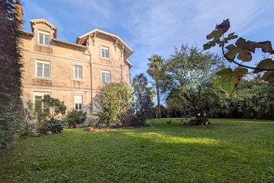 Maison à vendre à SALIES-DE-BEARN  - 13 pièces - 284 m² 
