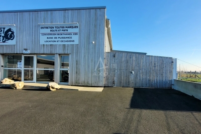 Commerce à vendre à ST ANDRE DE LA MARCHE  - 8 pièces - 360 m² 