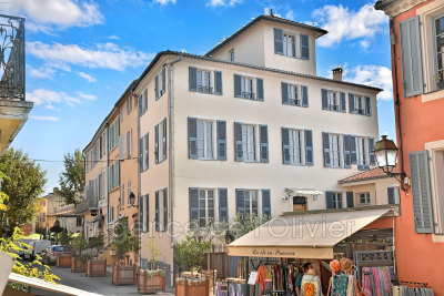 Maison à vendre à BIOT  - 6 pièces - 208 m² 