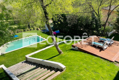 Maison à vendre à VALBONNE  - 7 pièces - 235 m² 