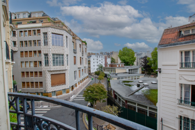 Appartement à louer à PARIS 16EME Epinettes - 5 pièces - 151 m² 