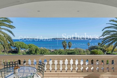 House for sale in GRIMAUD Grimaud - 8 rooms - 441 m&sup2; 