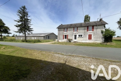 Maison à vendre à VASLES  - 8 pièces - 206 m² 