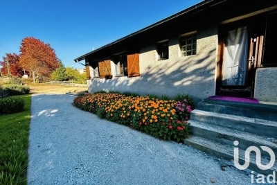 Appartement à vendre à Château-Bernard  - 4 pièces 75 m² 