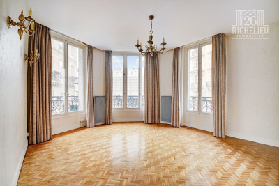 Appartement à vendre à PARIS 1ER Epinettes - 4 pièces - 81 m² 