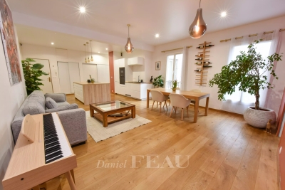 Appartement à vendre à VERSAILLES  - 5 pièces - 110 m² 