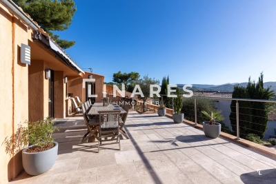 Maison à vendre avec piscine et garage