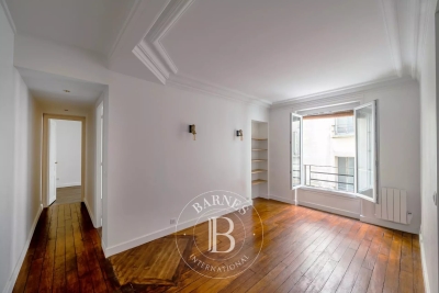 Apartment for sale in PARIS 17EME Clignancourt - 3 rooms - 55 m² 