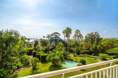 Apartment for sale in CANNES  - 3 rooms - 75 m² 