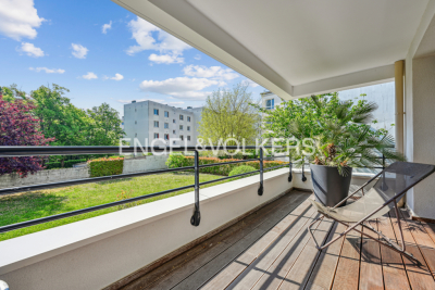 Apartment for sale in GARCHES Pasteur - 6 rooms - 145 m² 
