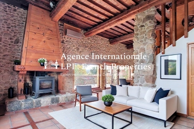 Maison &agrave; vendre &agrave; PASSA  - 8 pi&egrave;ces - 232 m&sup2; 