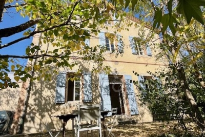 Maison à vendre à PUYLAURENS  - 8 pièces - 181 m² 