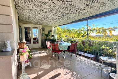 Maison à vendre maison avec vue saintes