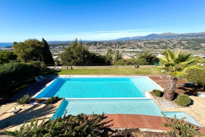 Appartement à vendre à NICE  - 3 pièces - 118 m² 