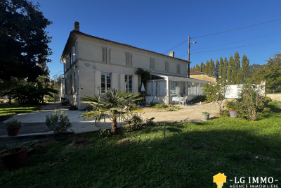 Maison à vendre à MIRAMBEAU  - 8 pièces - 256 m² 