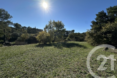 terrain à vendre à MOUGINS    